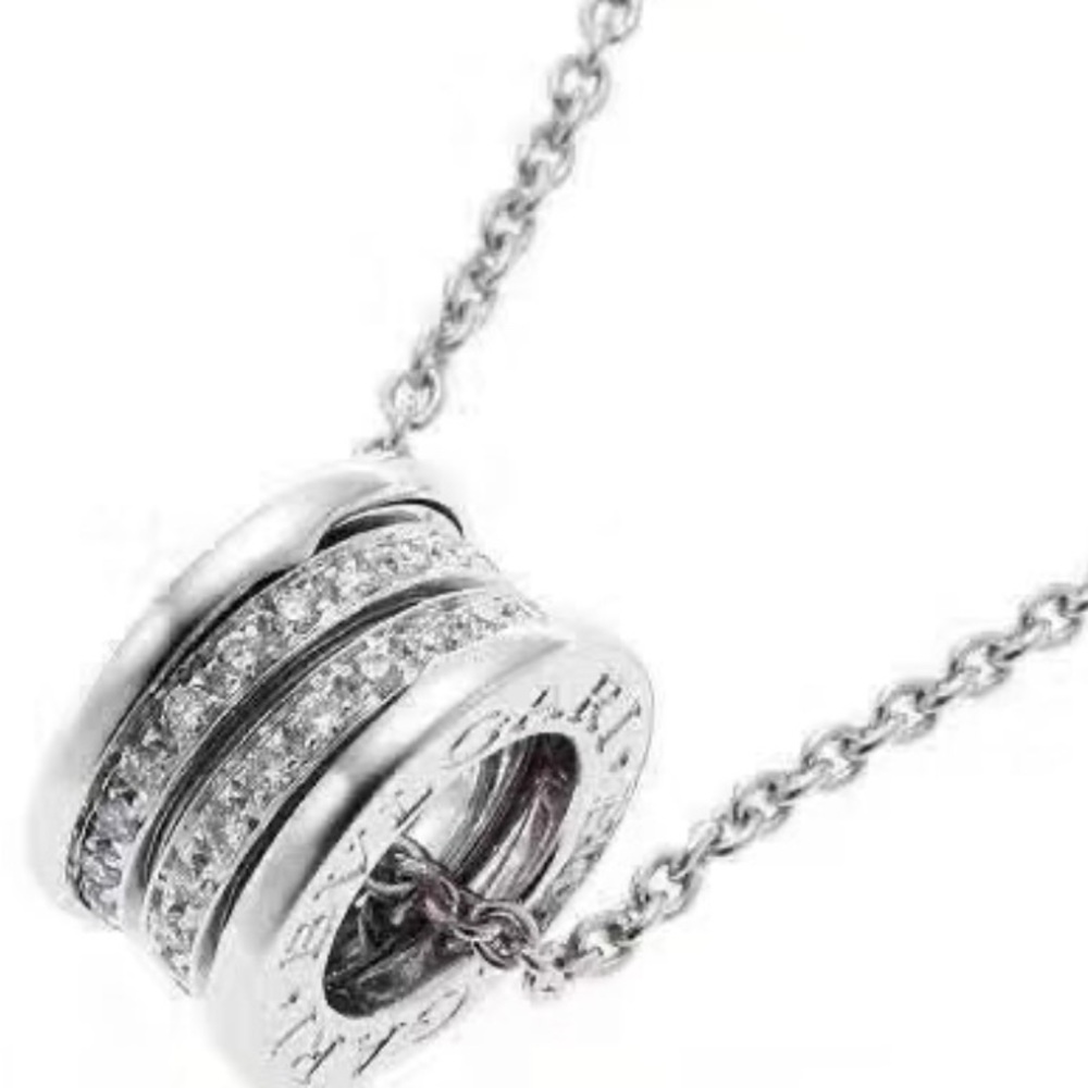 Elegant 18K WHITE GOLD Necklace with Crystal Accents